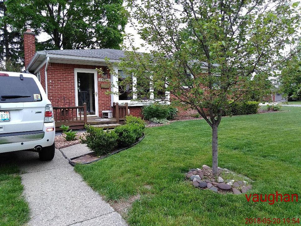 1st image of 35645 Parkdale St