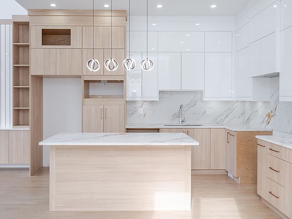 5th image of 8425 George St