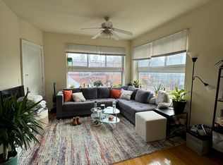 2315 N Greenview Ave APT 2R, Chicago, IL 60614