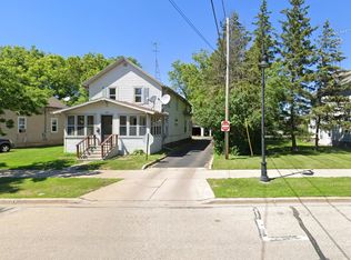 818 6th Ave, Antigo, WI 54409