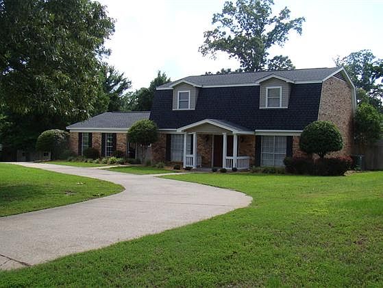 1st image of 711 Pine Forest Dr
