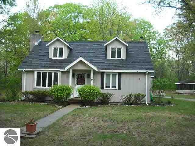 1st image of 11301 Sandwood Dr NE