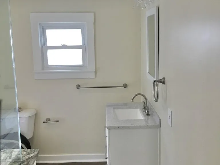 Main bathroom