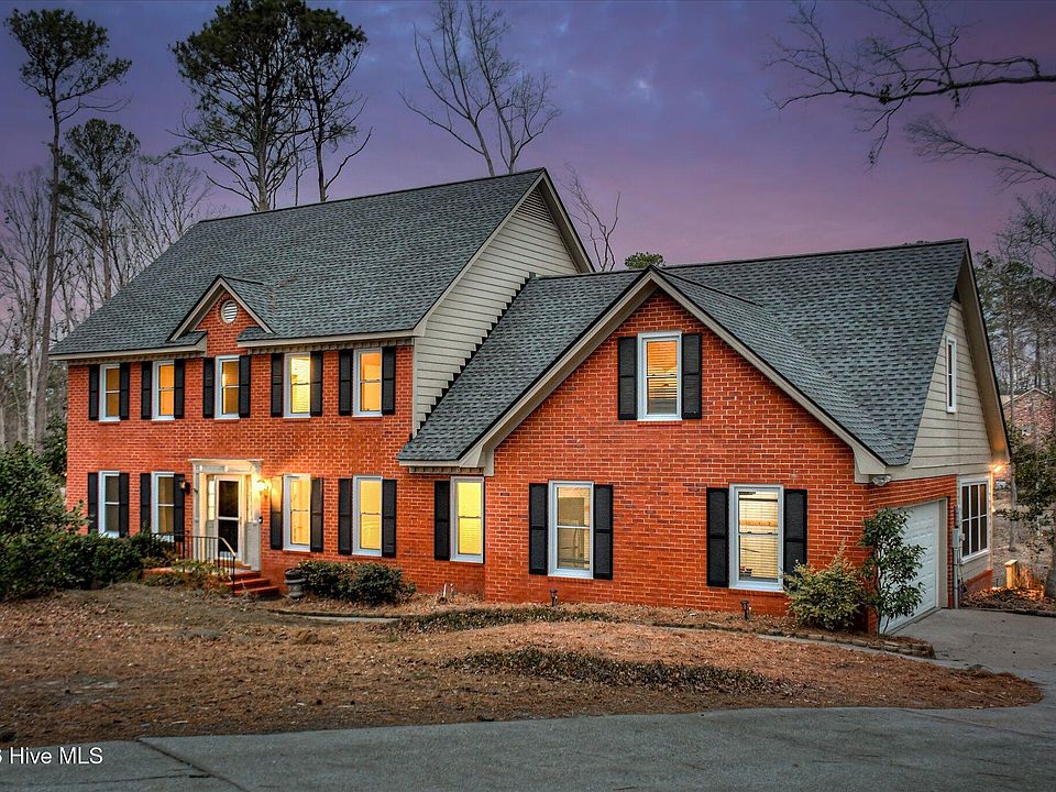 1st image of 4198 Knollcrest Circle N