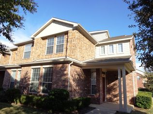 2741 Hyde Park Dr, Grand Prairie, TX 75050