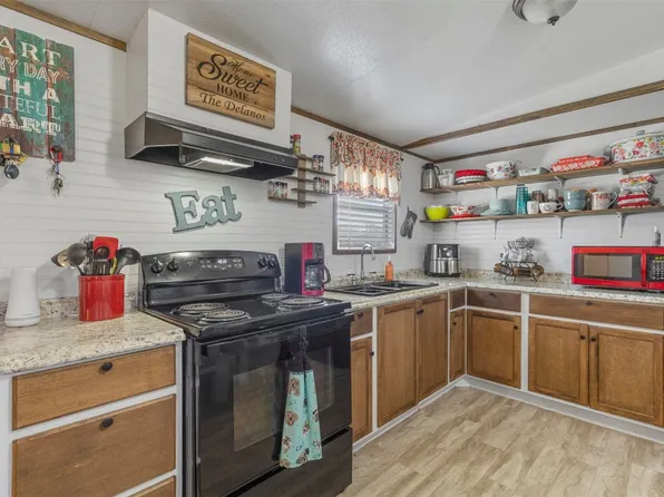 1100 Lisa St, Cleburne, TX 76031
