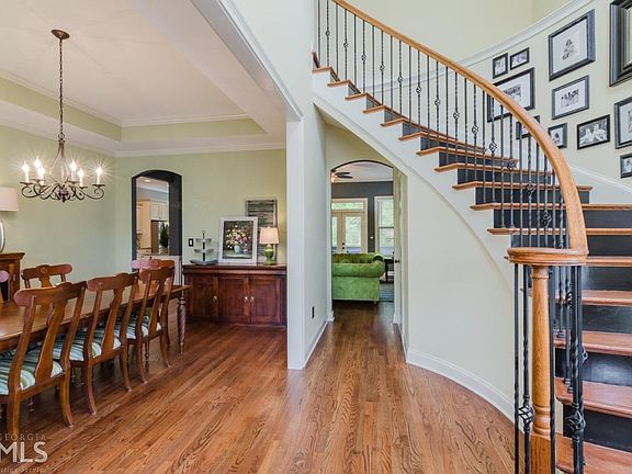3rd image of 3925 Central Garden Ct SE