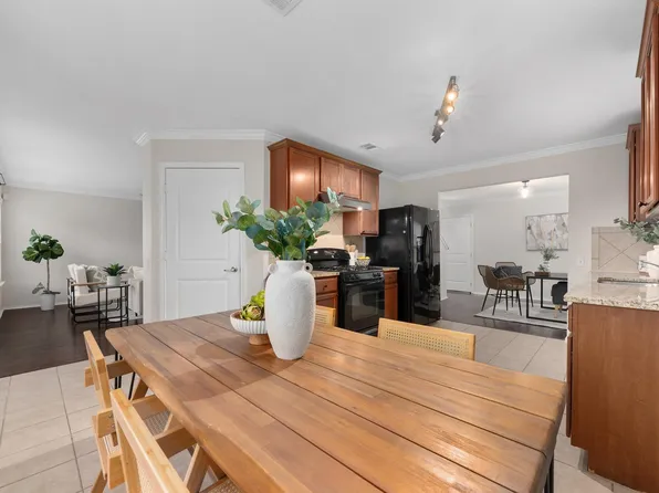 7108 Crestone Rd, Austin, TX 78744