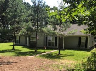 1009 White Horse Ln, Magnolia, MS 39652