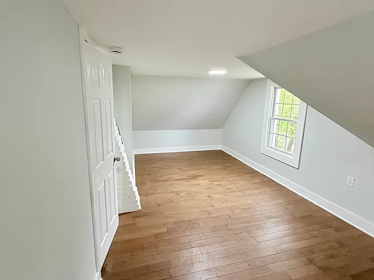 139 Poplar St — Photo 25