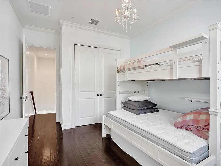381 E Cannery Row Cir — Photo 25