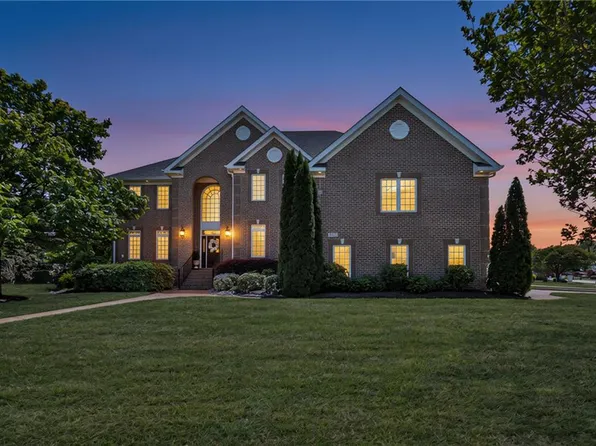 1301 Simon Dr, Chesapeake, VA 23320