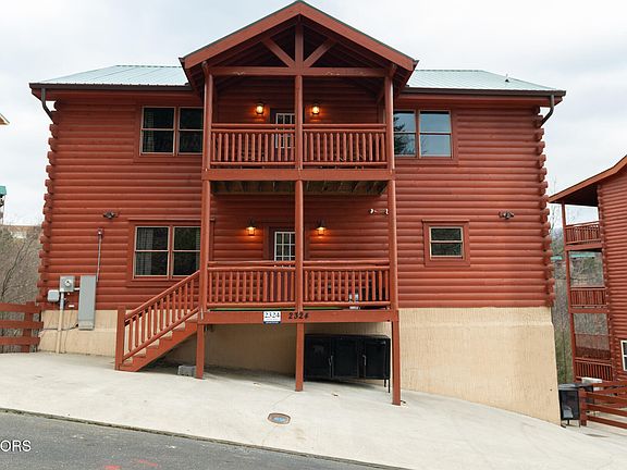 3rd image of 2324 Boulder Way