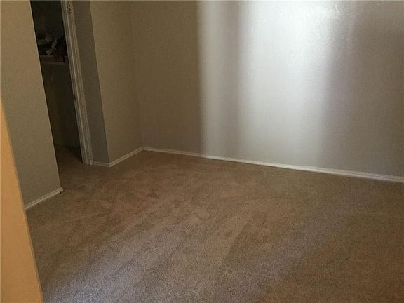 2nd image of 3830 Poinsettia Dr