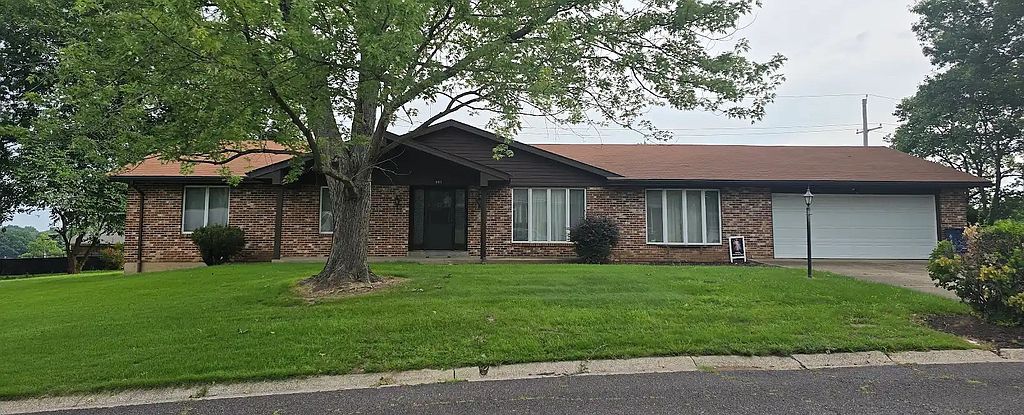 805 Fairview Dr - Property Image