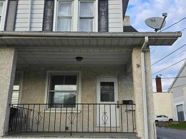 43 E 2nd St, Boyertown, PA 19512