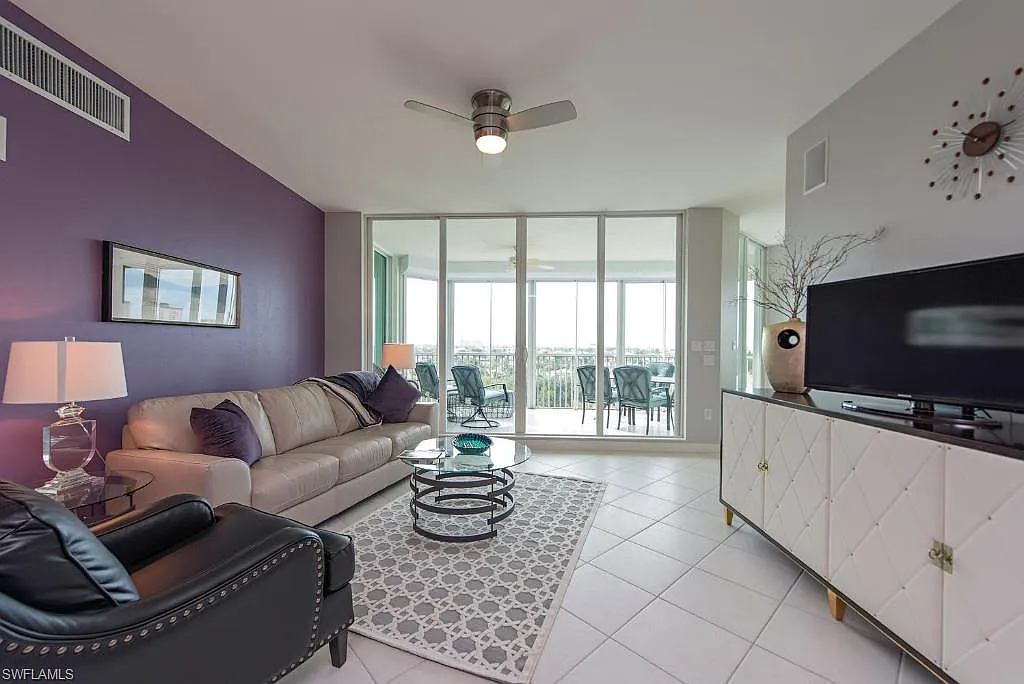 3 bed, 2.0 bath, 1893 sqft, $12,000 — Photo 4