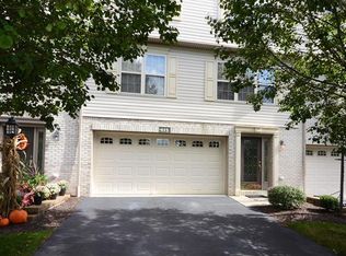 615 Hilton Cir, Oakdale, PA 15071