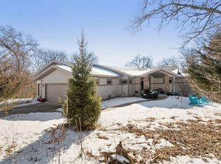 6952 Oakmere Ln NW, Rochester, MN 55901