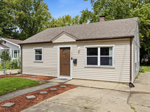1222 Liberty St, Aurora, IL 60505