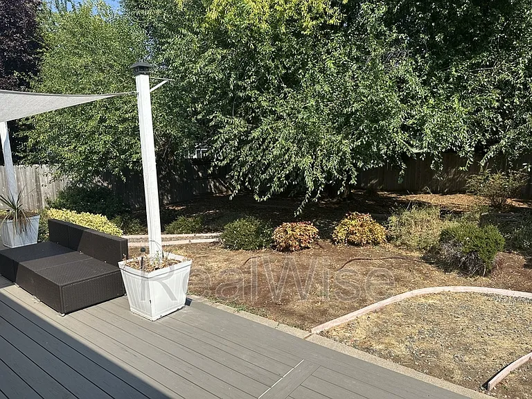 1267 Ironwood Dr — Photo 43