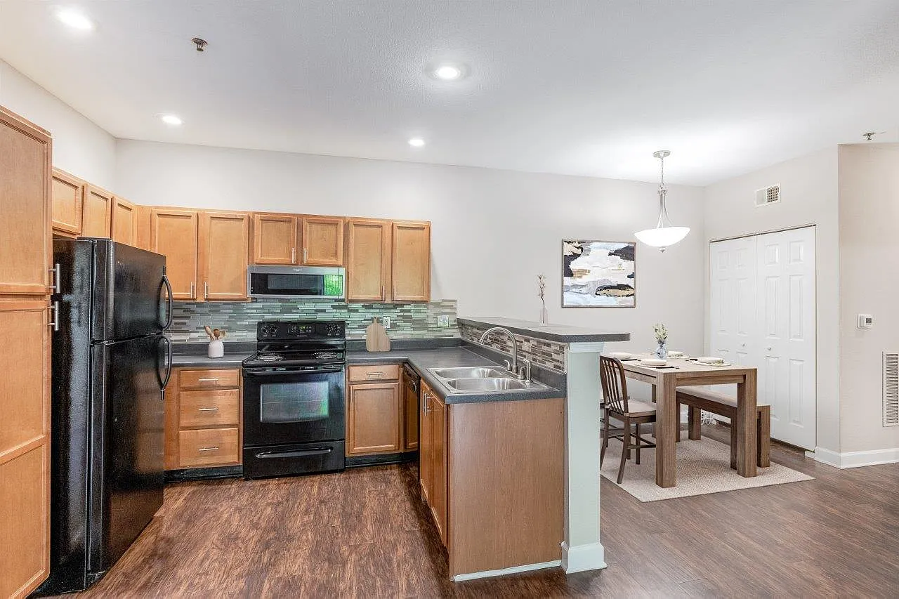 The Overlook At Golden Hills Apartment Homes — Photo 4