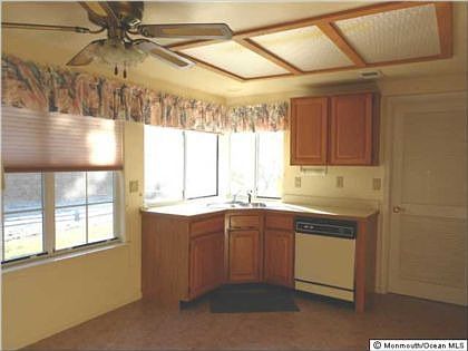 5th image of 1088A Canterbury Dr