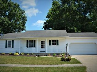 289 Stable Dr, Lagrange, OH 44050