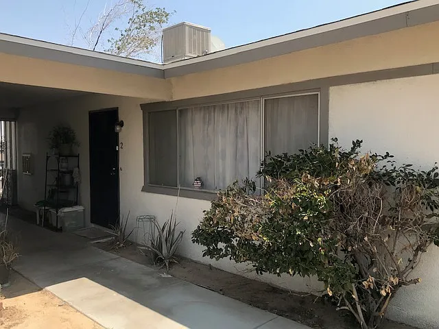 2 bed, 890 sqft, $1,425 — Photo 2