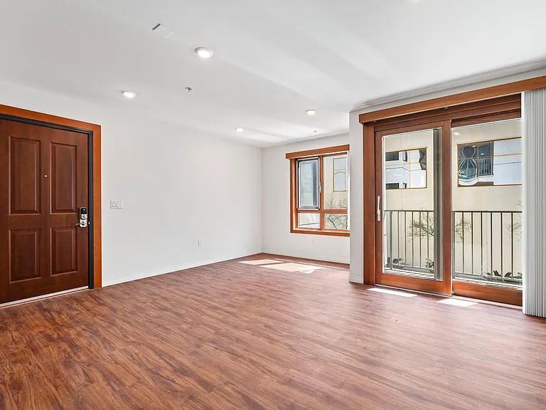 5240 Virginia Ave #125 — Photo 3