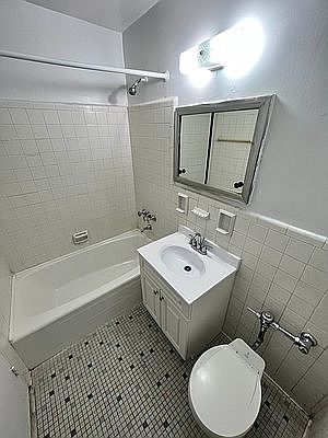 5th image of 525 Ocean Pkwy APT 3J