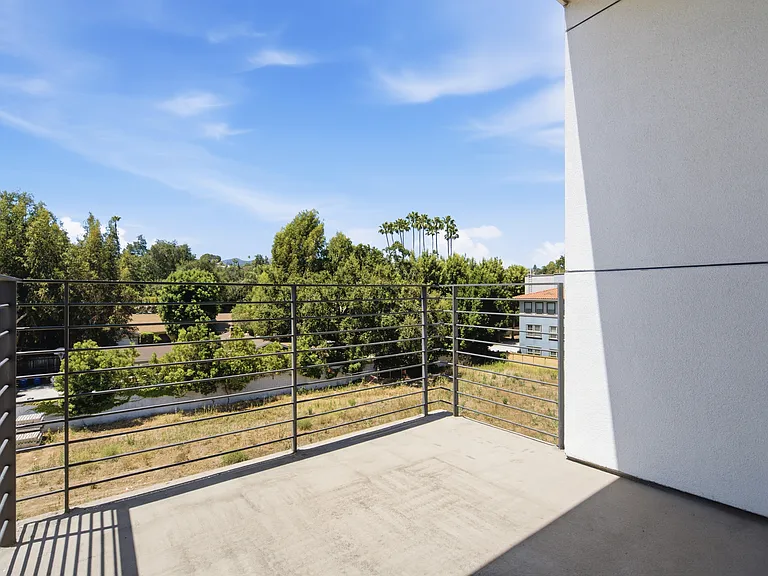16300 Ventura Blvd #403 — Photo 21