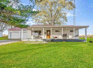 10745 N Grove Rd, Milford, IN 46542