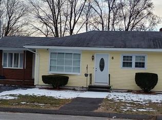 6 Roberta Ln, Lawrence, MA 01843