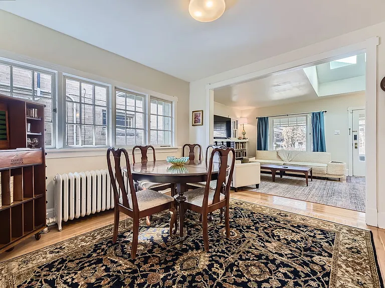 720 Josephine St — Photo 11