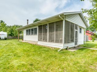 8182 Hardy Dr, Newaygo, MI 49337