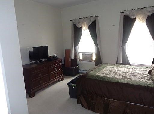 2nd image of 895 Front St #3