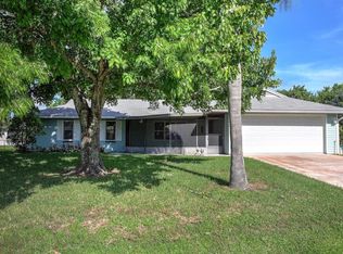 830 Wentworth St, Sebastian, FL 32958