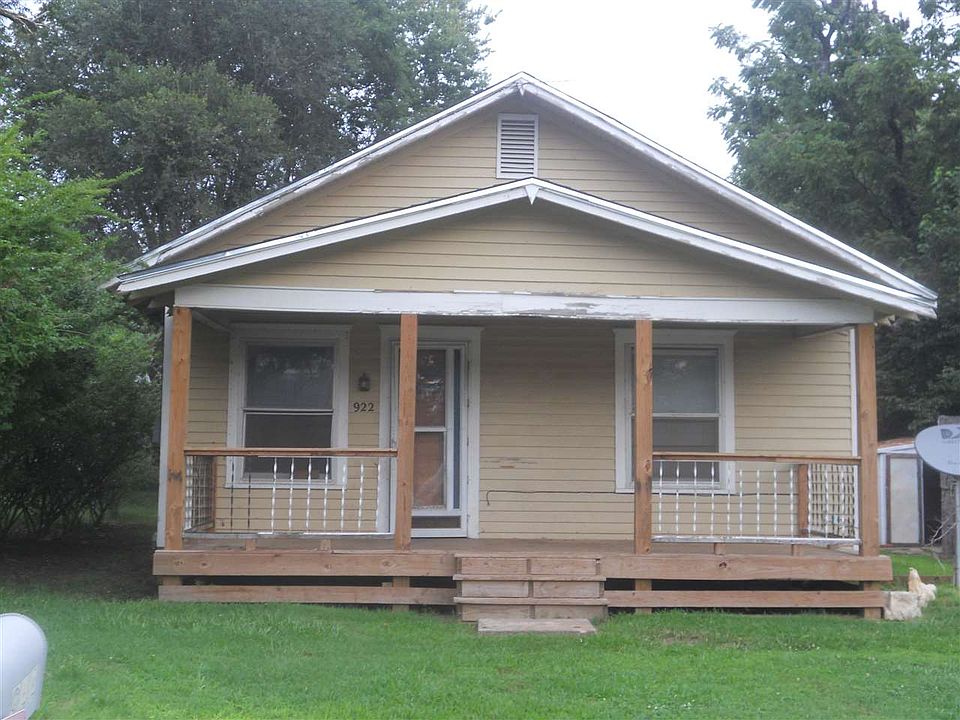 1st image of 922 W Kansas Ave