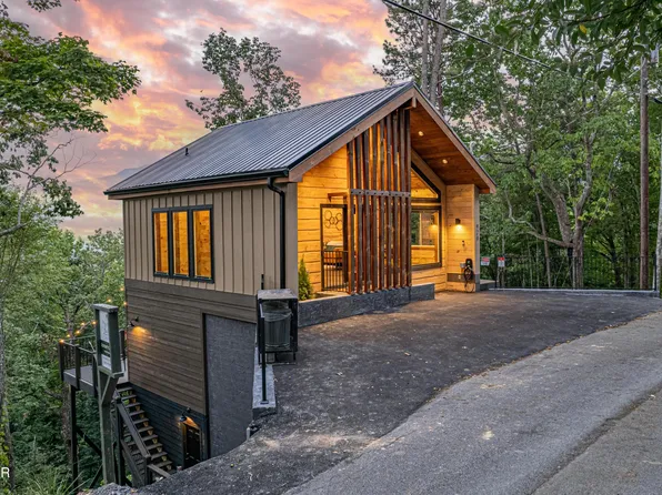 2450 Sunset Rd, Sevierville, TN 37876