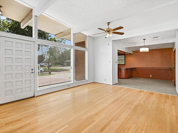 5th image of 6946 Cole Creek Dr