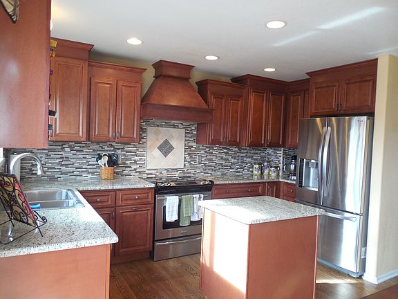 2nd image of 6471 Showhorse Ct