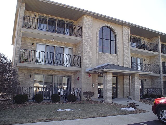 1st image of 5770 W 76th Pl APT 1B