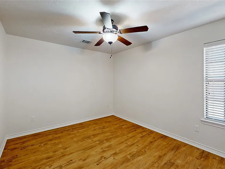 1101 Pamplin Ct — Photo 21