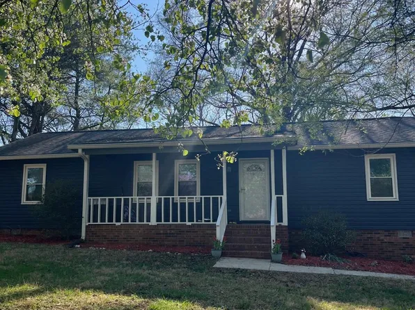 692 Radcliff Pl NW, Concord, NC 28027