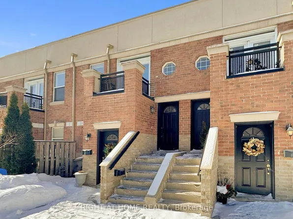 55 Halton St #213, Toronto, ON M6J 1R5