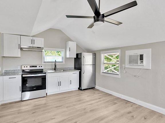 5th image of 1515 1/2 Sadlon Ave
