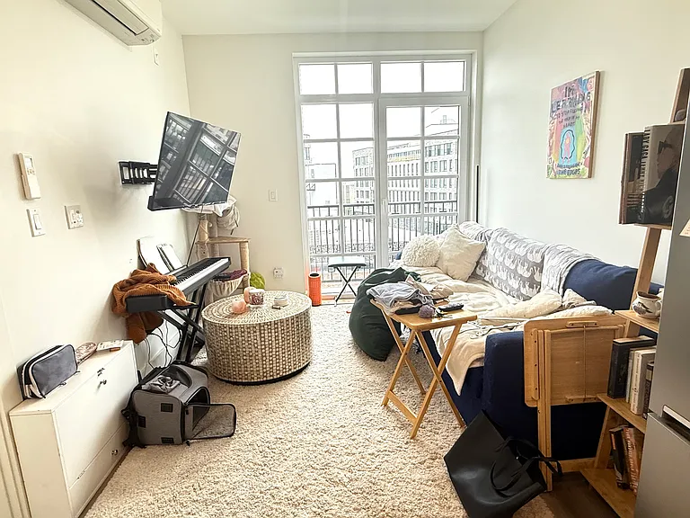 2337 Bedford Ave #5B — Photo 1