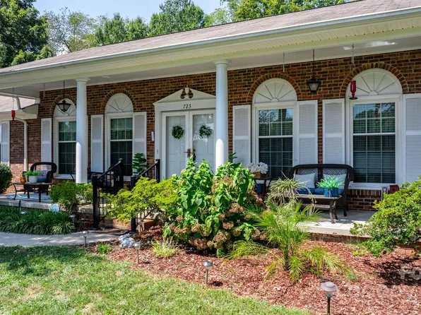 723 Wilmore St, Lenoir, NC 28645