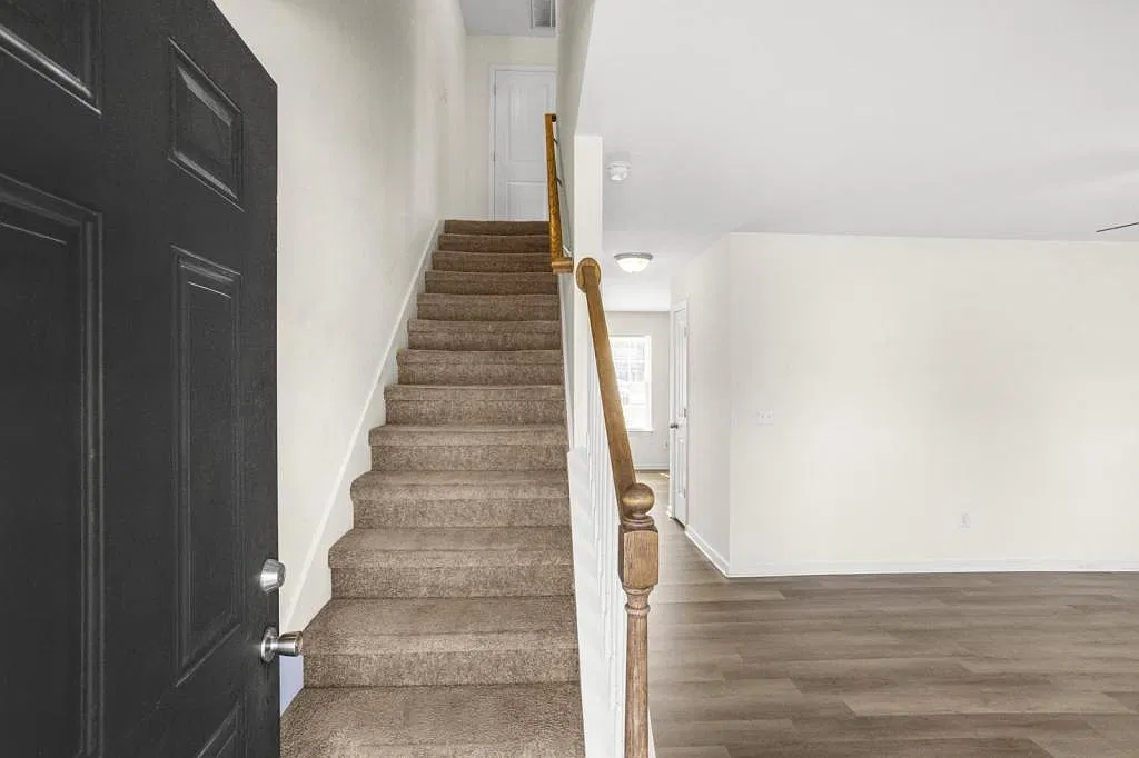 1330 Benley Street — Photo 4